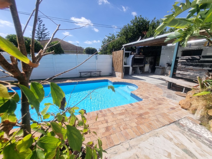 To Let 0 Bedroom Property for Rent in Rondebosch East Western Cape